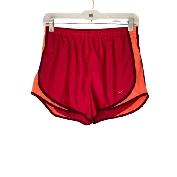 Nike women’s athletic shorts/size medium/running mesh side panels workout shorts - Picture 2 of 4